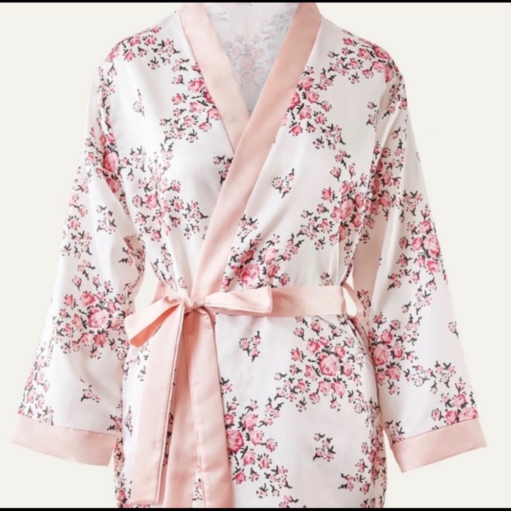 MORGAN LANE Allie Robe in White Floral
